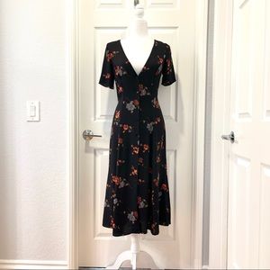 REFORMATION COTTAGECORE FLORAL PRINTED MIDI DRESS SIZE 4